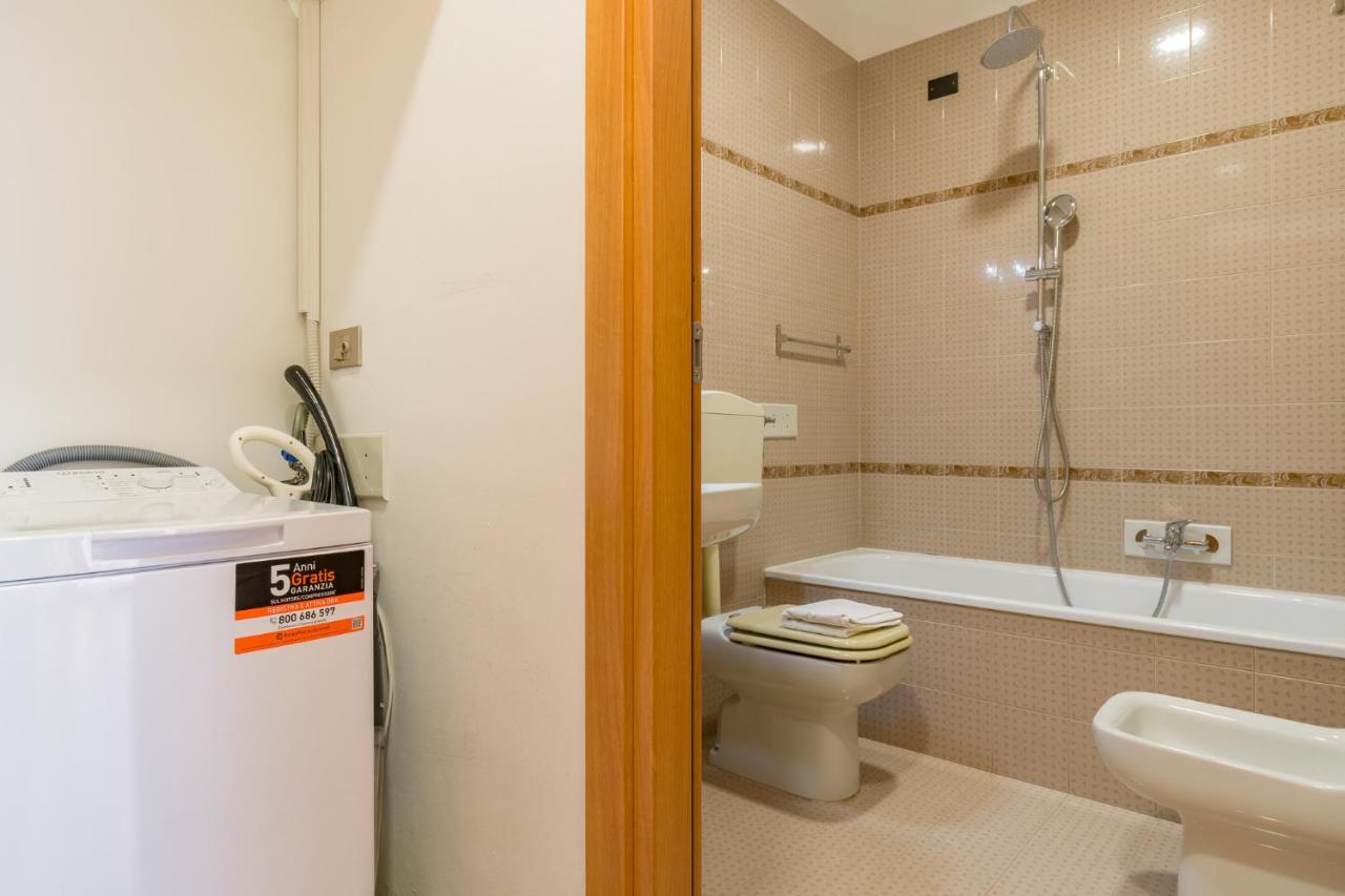 Casa Mya Apartment เวโรนา ภายนอก รูปภาพ